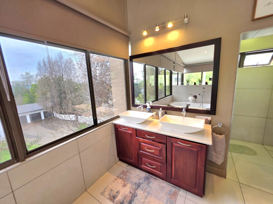 4 Bedroom Property for Sale in Eureka Free State